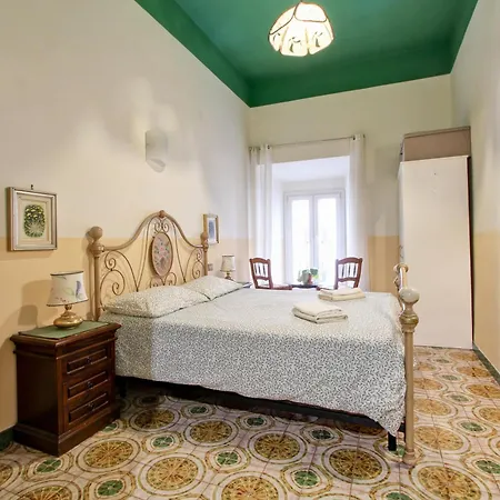 Апартаменты Roman Apartment