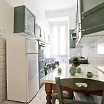 Roman Apartment *