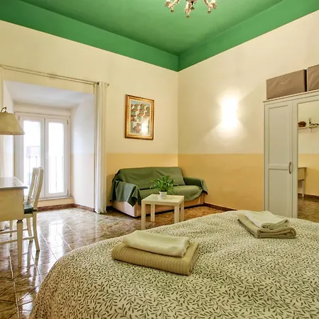 Roman Apartment Apartamento *